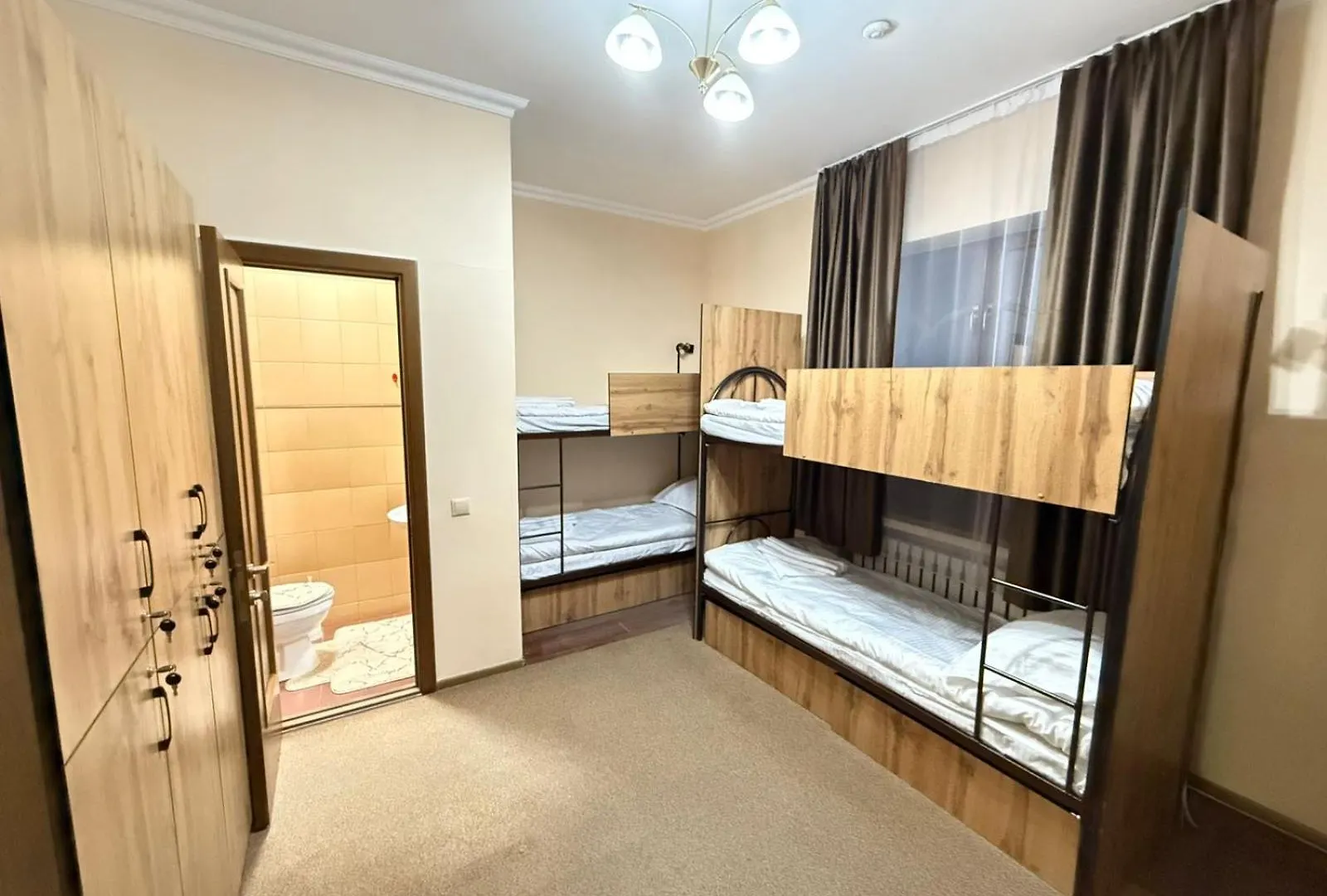 Hostel 9 Αλμάτι