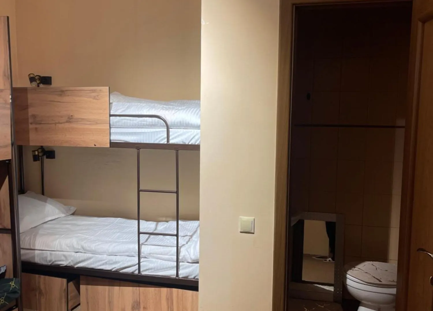 Hostel 9 Αλμάτι